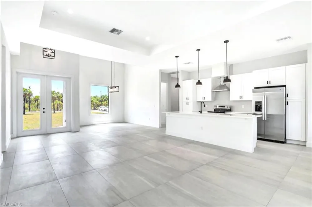 2633 22nd Avenue SE Naples, FL 34117