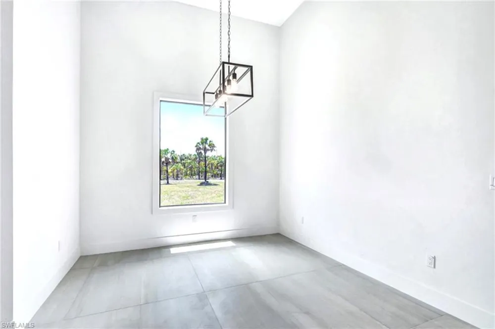 2633 22nd Avenue SE Naples, FL 34117