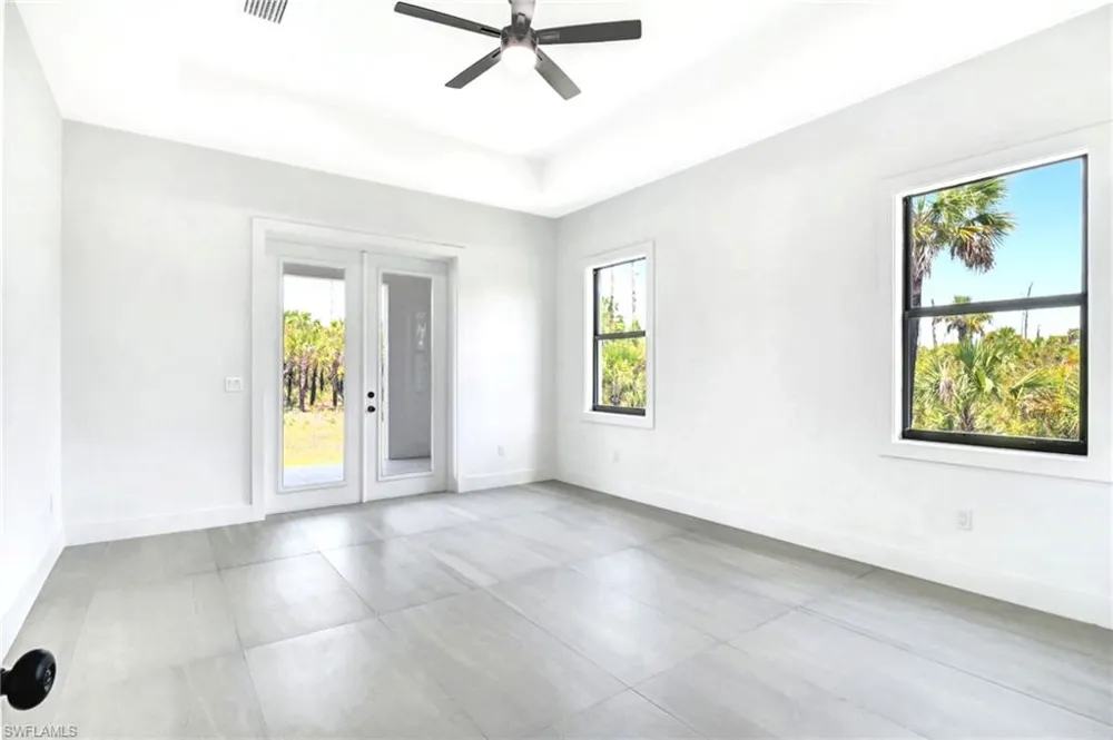2633 22nd Avenue SE Naples, FL 34117
