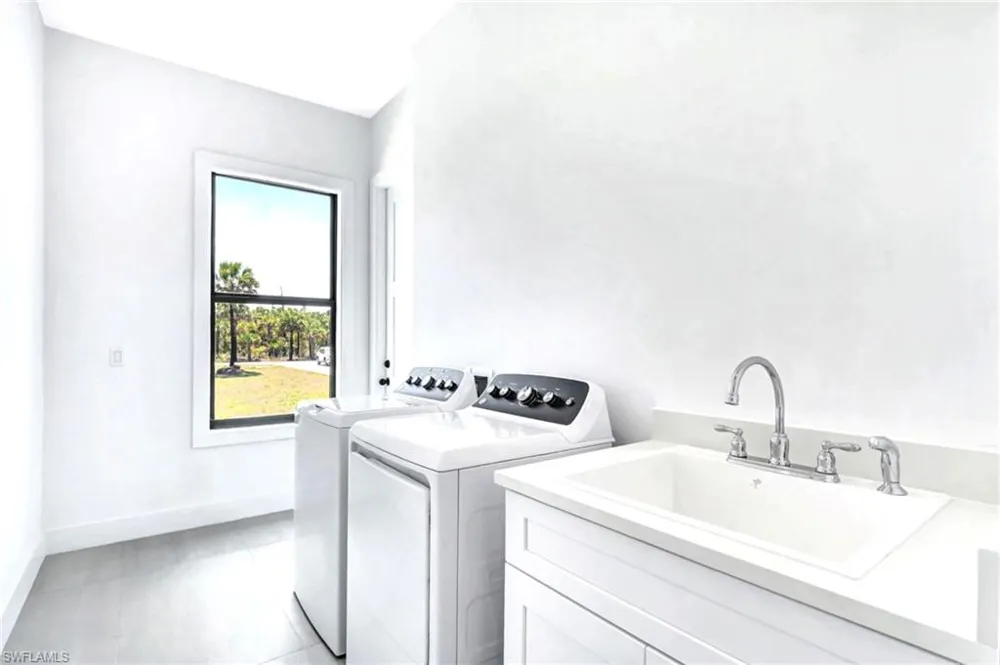 2633 22nd Avenue SE Naples, FL 34117