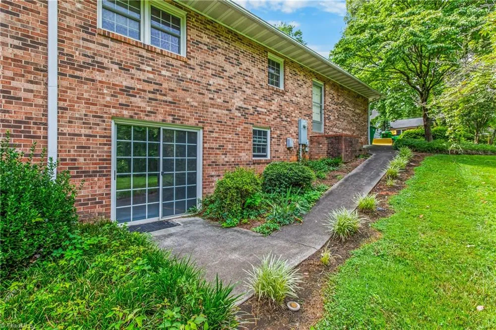 107 Hickory Street Boonville, NC 27011