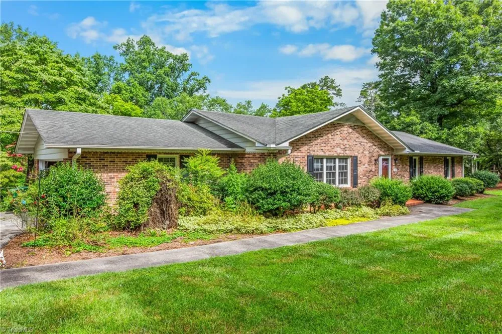 107 Hickory Street Boonville, NC 27011