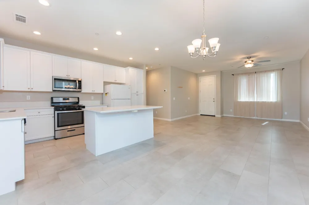 4005 S Fontana Visalia, CA 93277