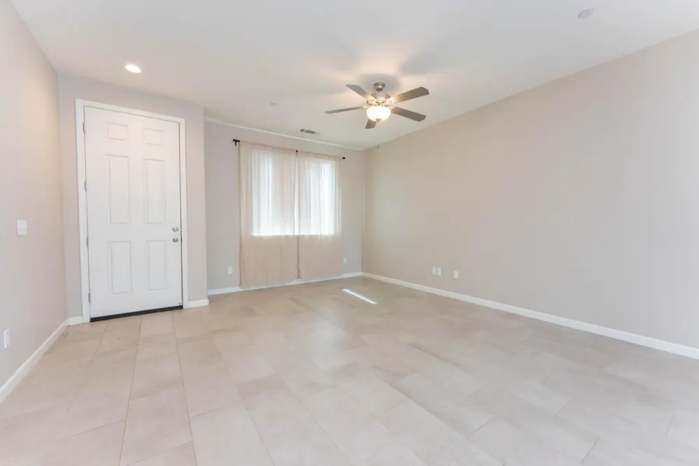 4005 S Fontana Visalia, CA 93277
