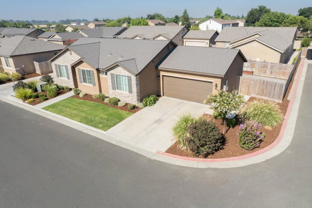 4005 S Fontana Visalia, CA 93277