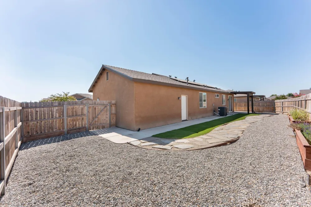 4005 S Fontana Visalia, CA 93277