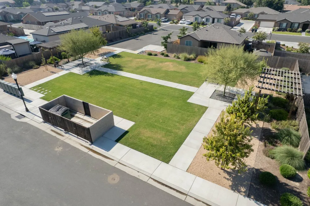 4005 S Fontana Visalia, CA 93277
