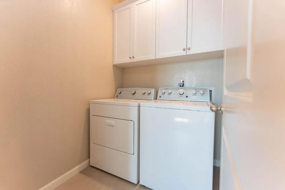 4005 S Fontana Visalia, CA 93277