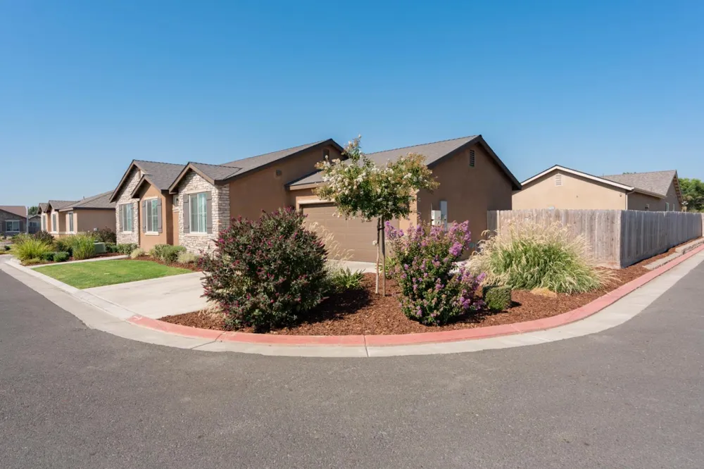 4005 S Fontana Visalia, CA 93277