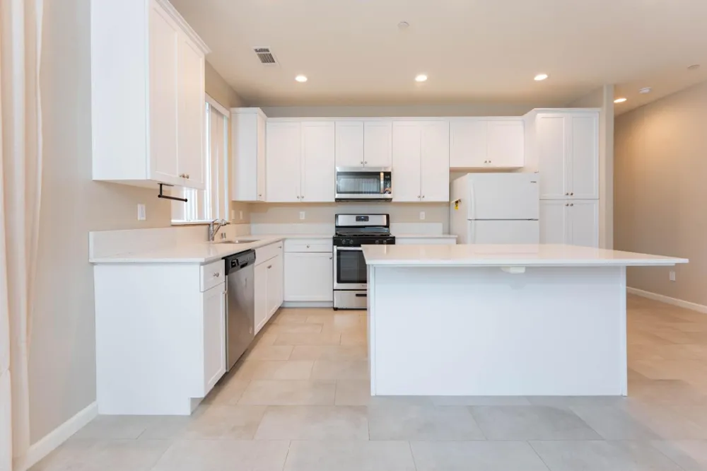4005 S Fontana Visalia, CA 93277