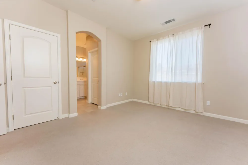 4005 S Fontana Visalia, CA 93277