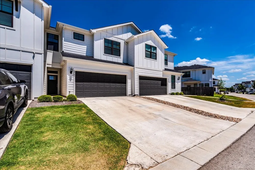 496 Fieldwood Drive #B Buda, TX 78610