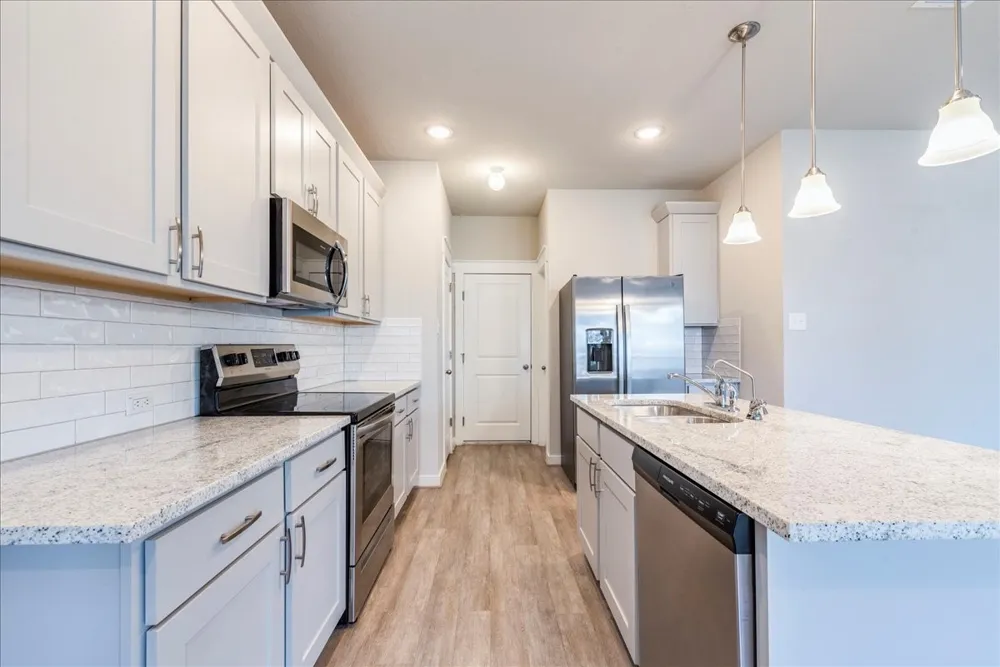 496 Fieldwood Drive #B Buda, TX 78610