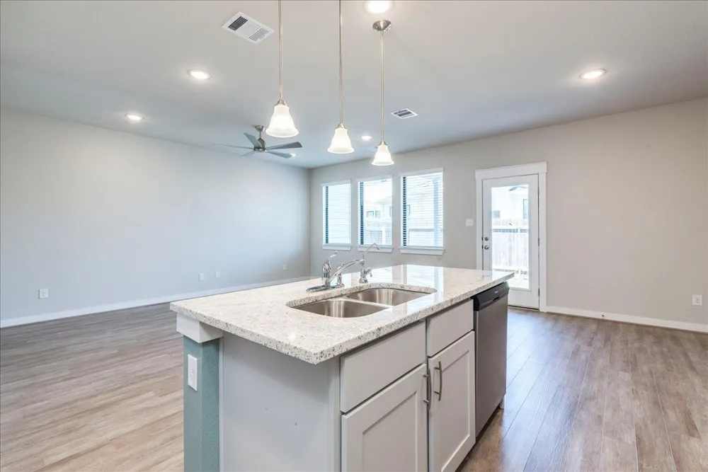 496 Fieldwood Drive #B Buda, TX 78610