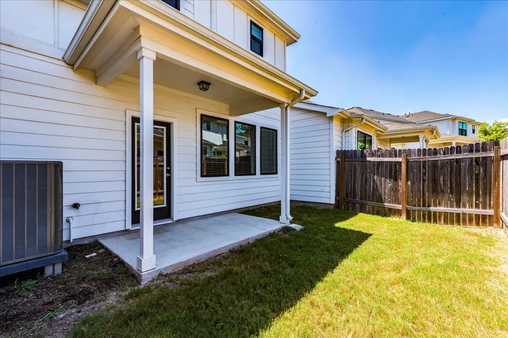 496 Fieldwood Drive #B Buda, TX 78610