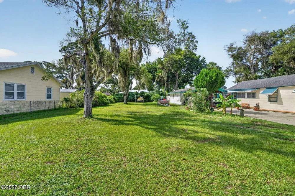 114 E Park Avenue Edgewater, FL 32132