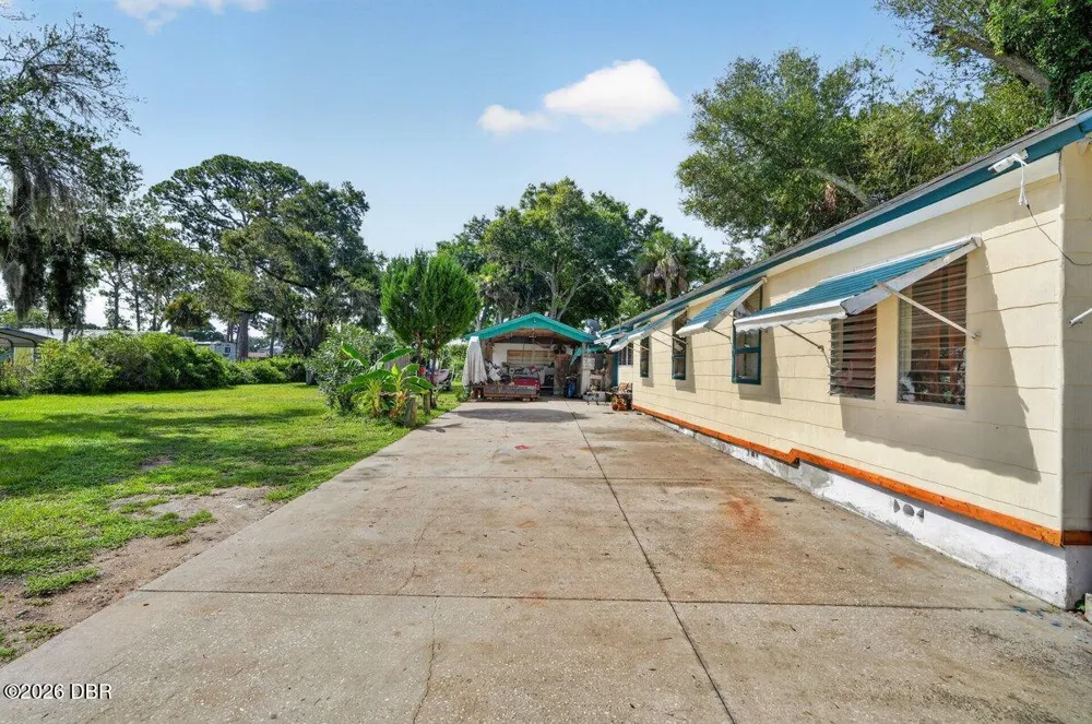 114 E Park Avenue Edgewater, FL 32132