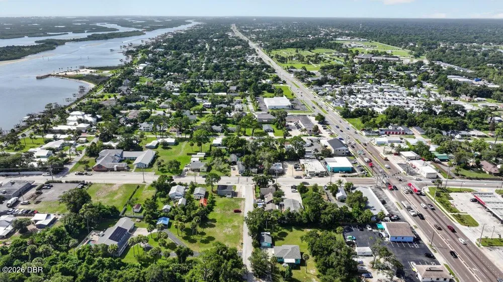 114 E Park Avenue Edgewater, FL 32132