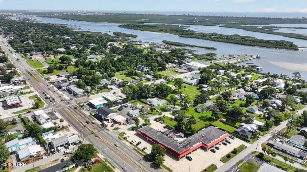 114 E Park Avenue Edgewater, FL 32132