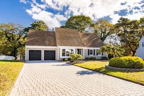 1432 Weeping Willow Court