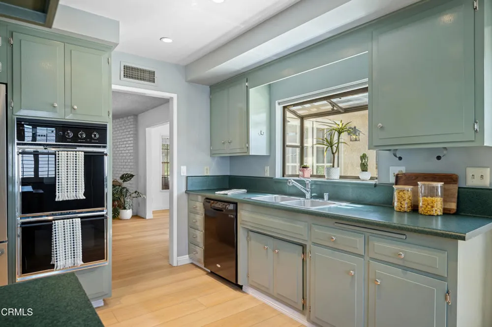 6954 Canterwood Road La Verne, CA 91750