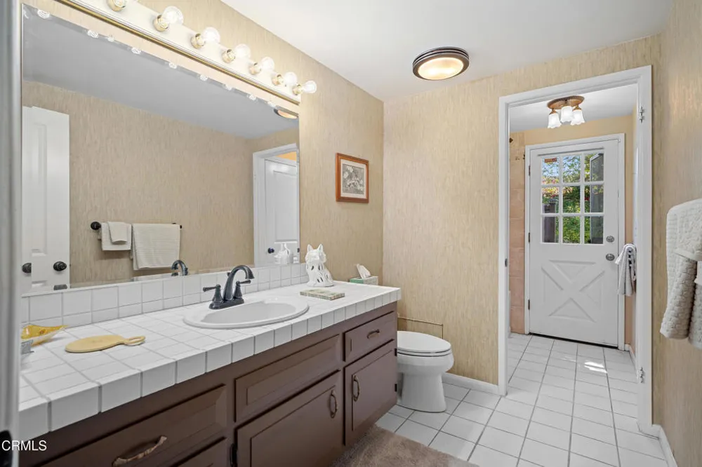 6954 Canterwood Road La Verne, CA 91750