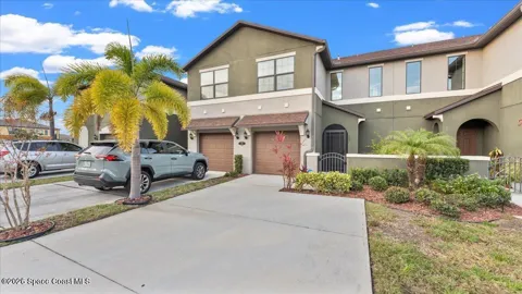1320 Lara Circle #103