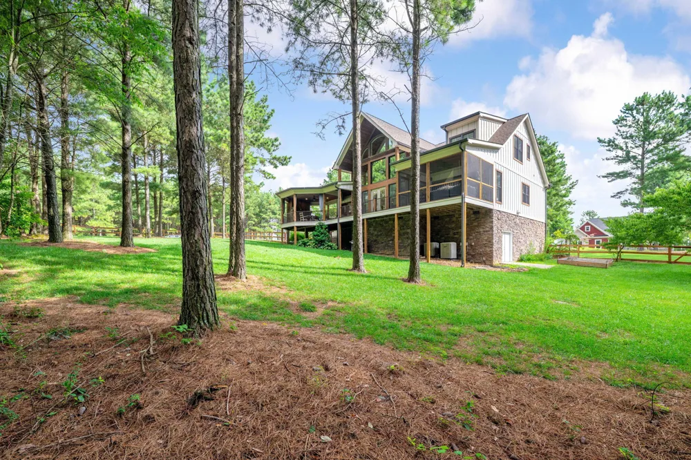 365 Lookout View Drive Jasper, TN 37347