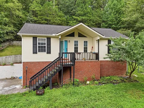 221 Potts Road