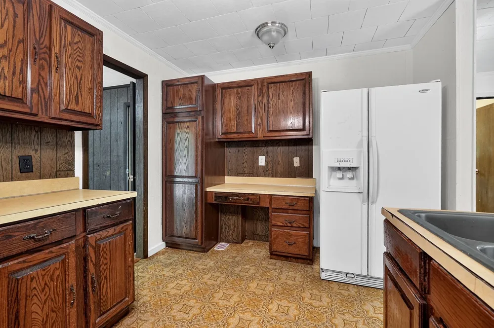 9249 Monterey Highway Sparta, TN 38583