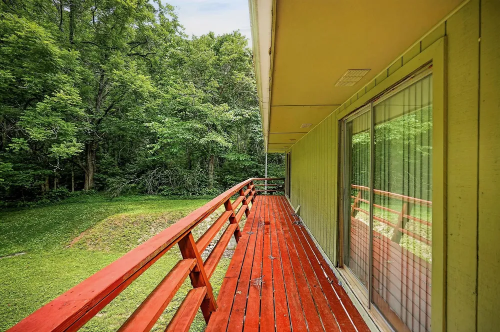 9249 Monterey Highway Sparta, TN 38583