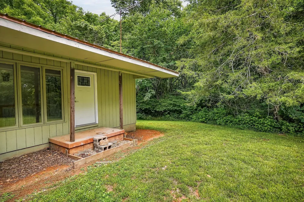 9249 Monterey Highway Sparta, TN 38583