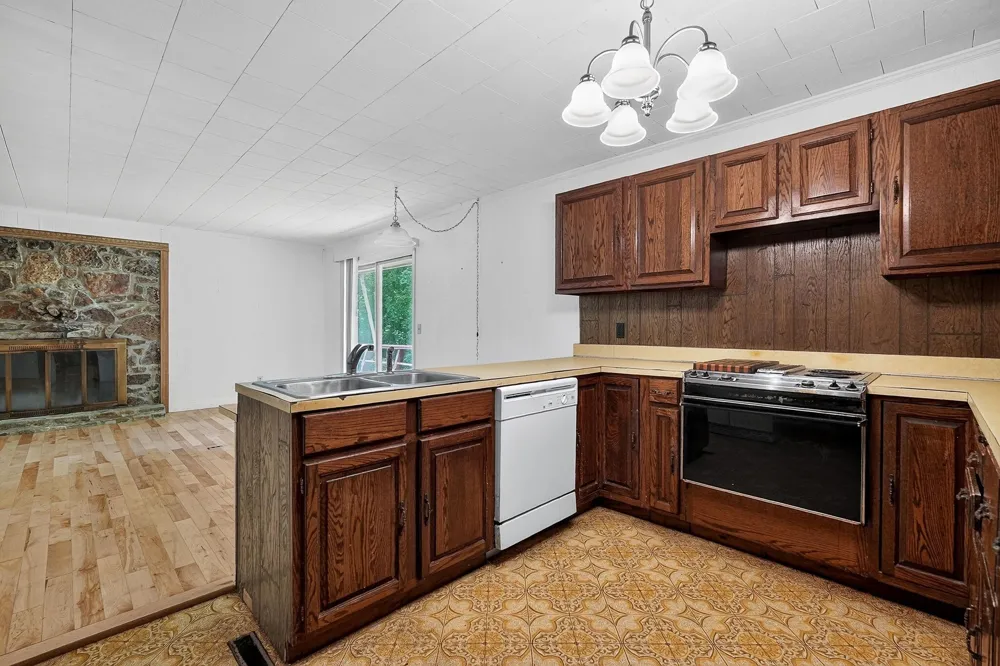 9249 Monterey Highway Sparta, TN 38583