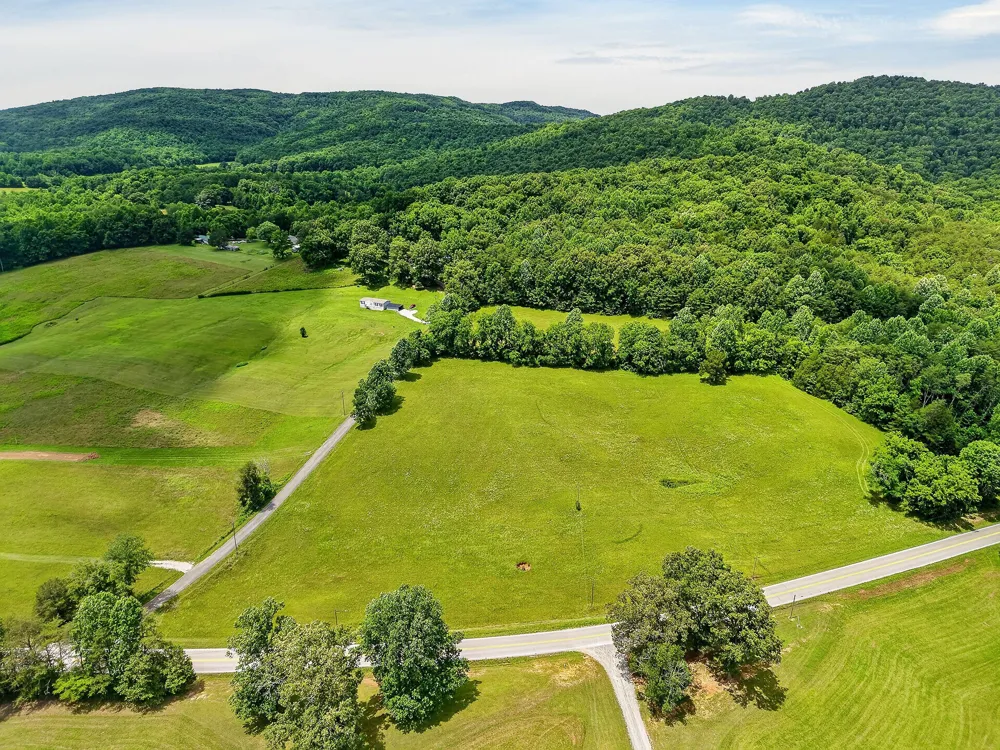 9249 Monterey Highway Sparta, TN 38583