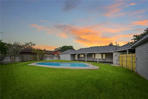 2504 Memorial Drive