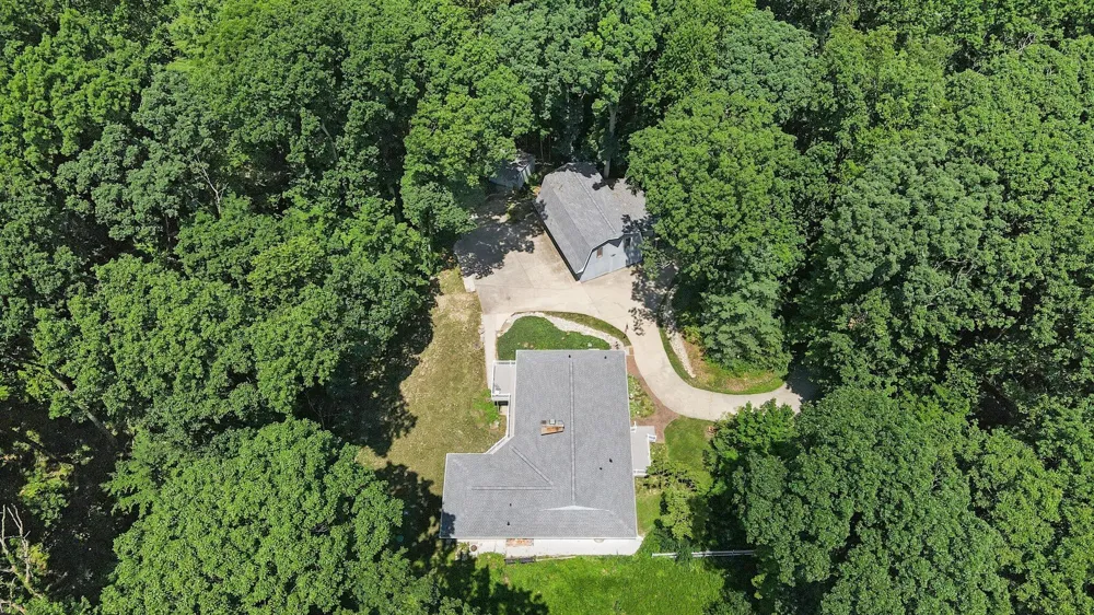 8775 W S AVENUE Schoolcraft, MI 49087