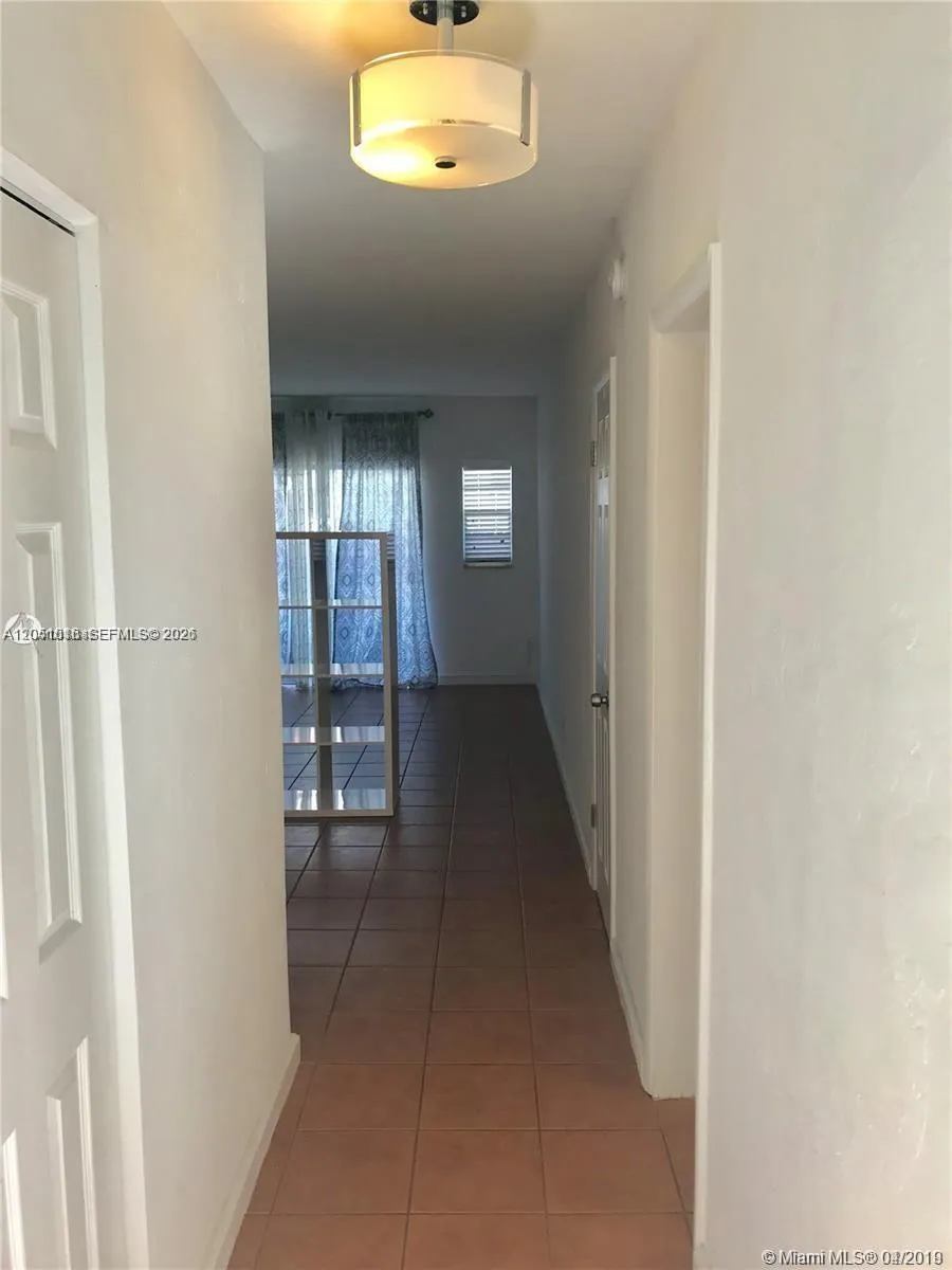 6715 Kendall Dr #707 Pinecrest, FL 33156
