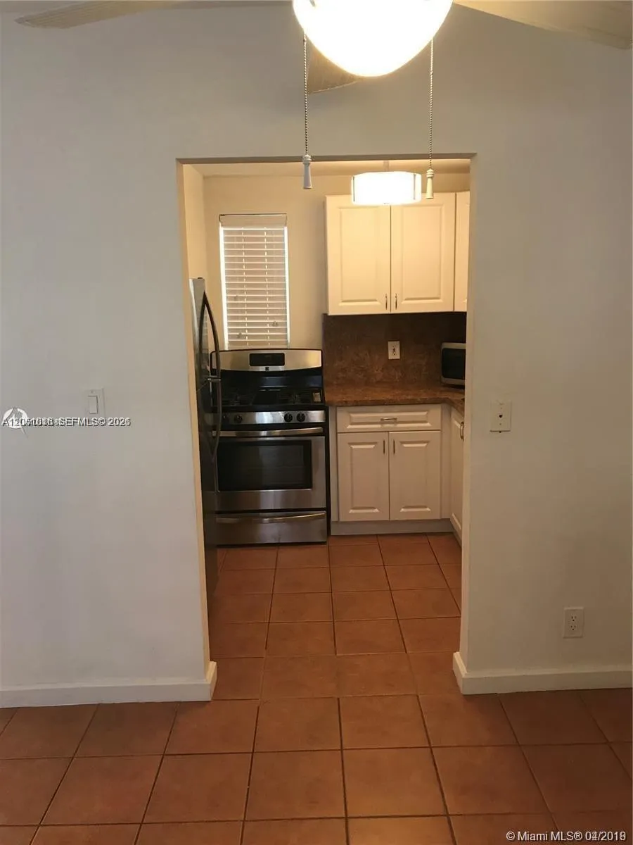 6715 Kendall Dr #707 Pinecrest, FL 33156