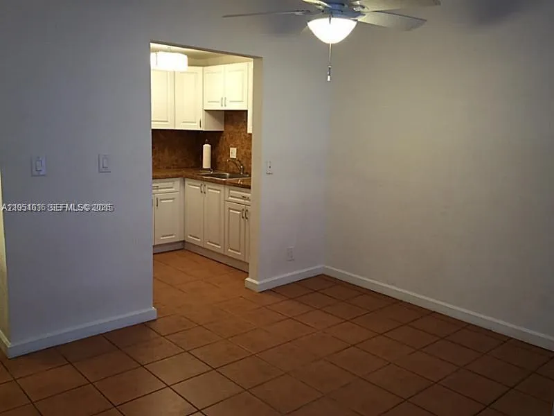 6715 Kendall Dr #707 Pinecrest, FL 33156