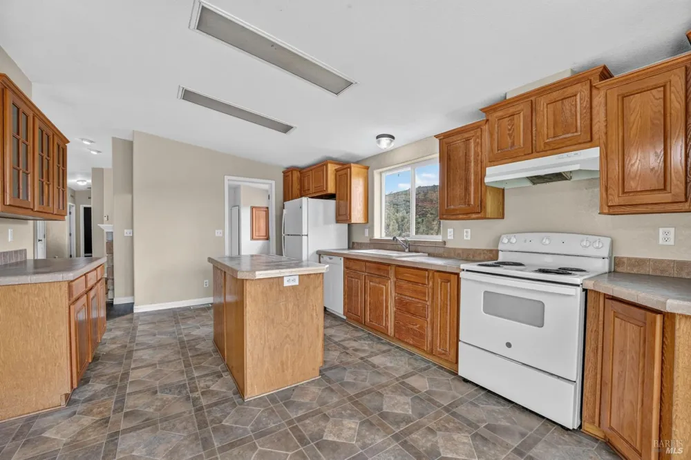 2555 Wagon Wheel Drive Pope Valley, CA 94567
