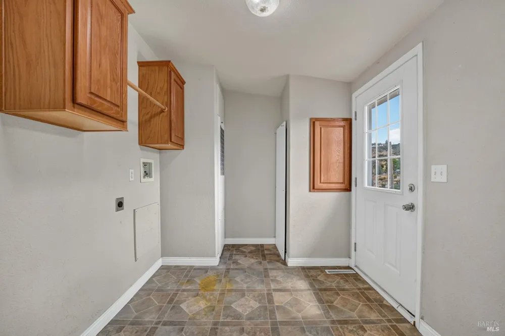 2555 Wagon Wheel Drive Pope Valley, CA 94567