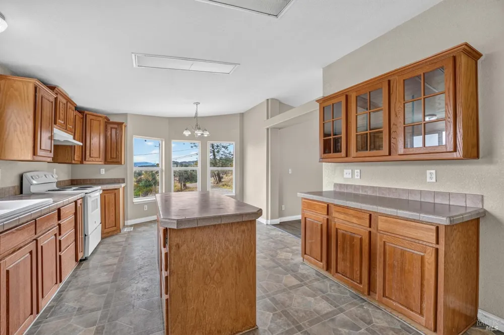 2555 Wagon Wheel Drive Pope Valley, CA 94567