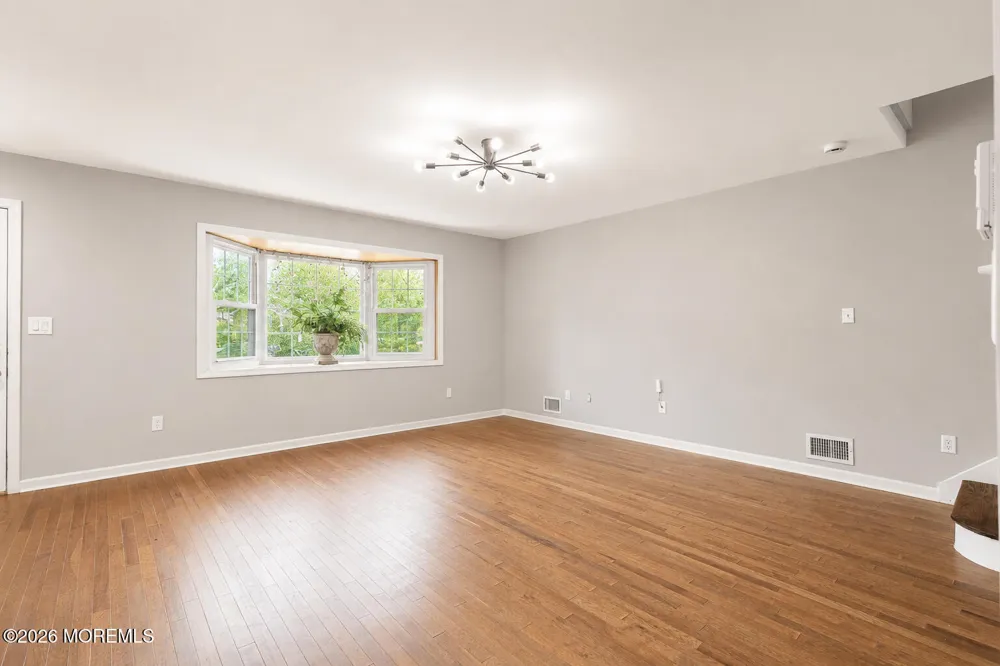 12 Orchard Street Keansburg, NJ 07734