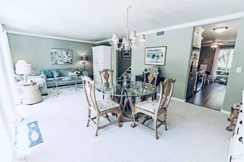 112 Surrey Lane San Rafael, CA 94903