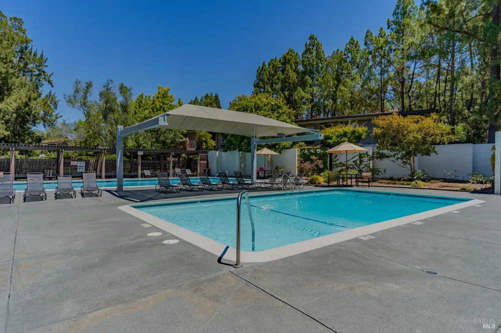 112 Surrey Lane San Rafael, CA 94903