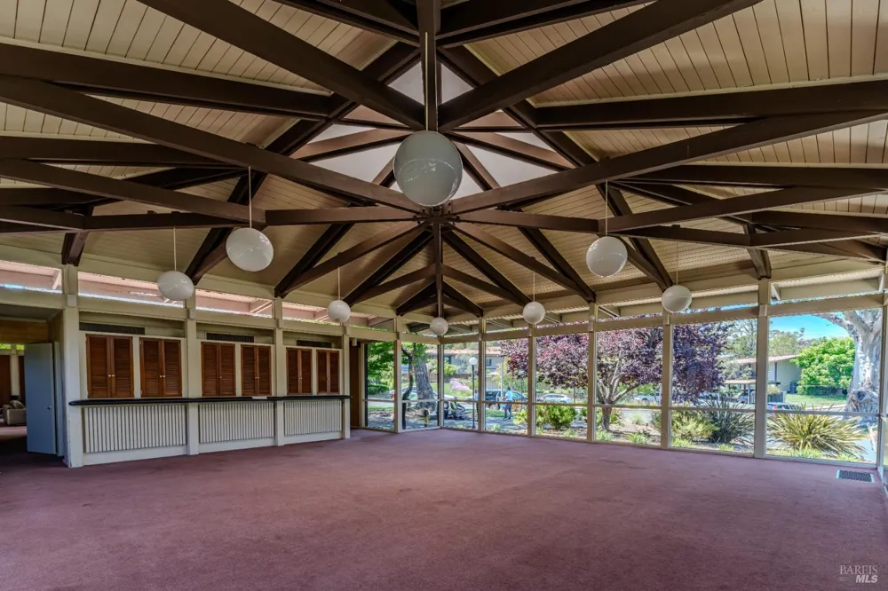 112 Surrey Lane San Rafael, CA 94903