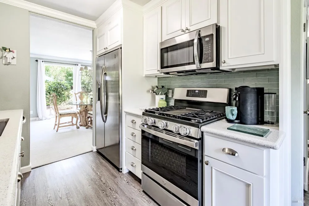 112 Surrey Lane San Rafael, CA 94903
