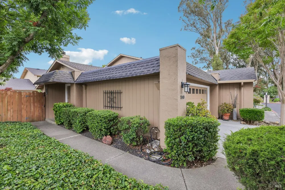 1140 Grove Circle Benicia, CA 94510