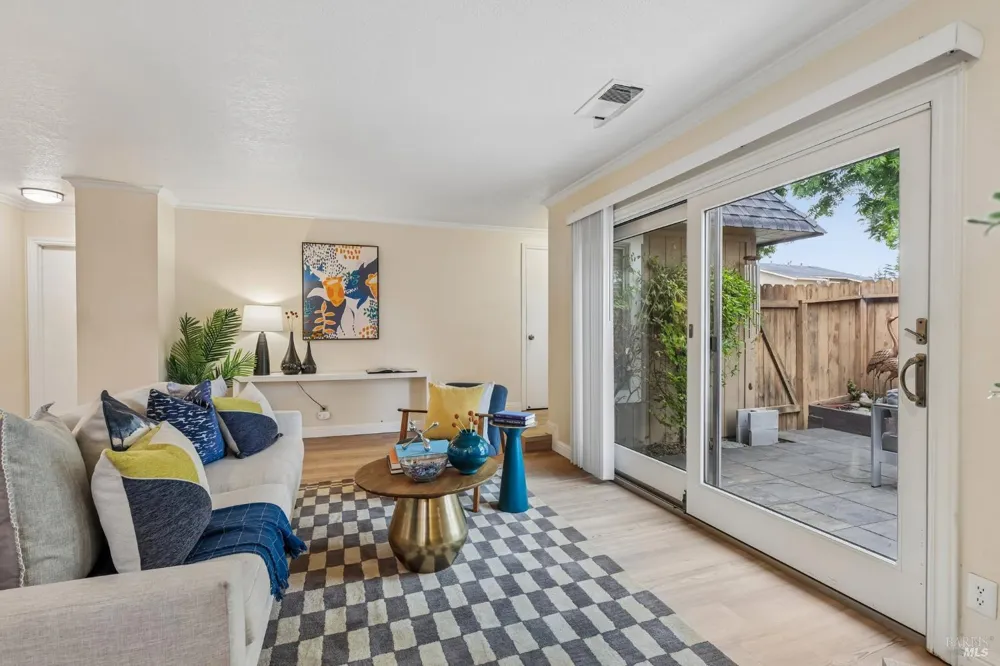 1140 Grove Circle Benicia, CA 94510
