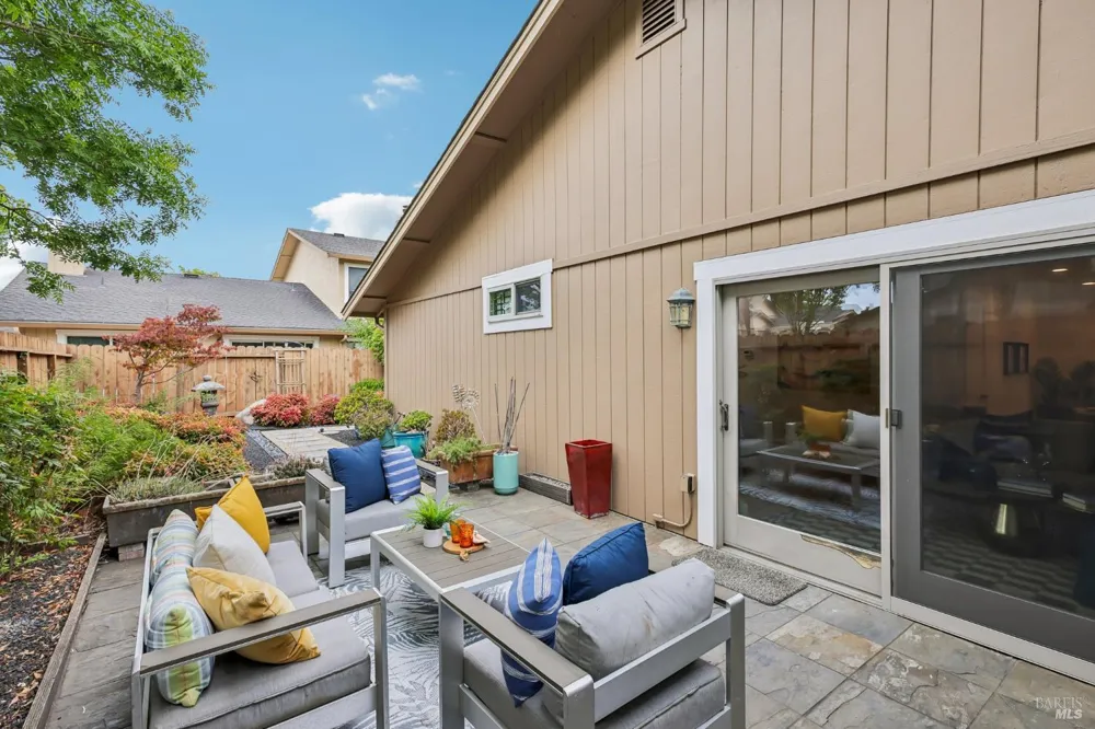 1140 Grove Circle Benicia, CA 94510